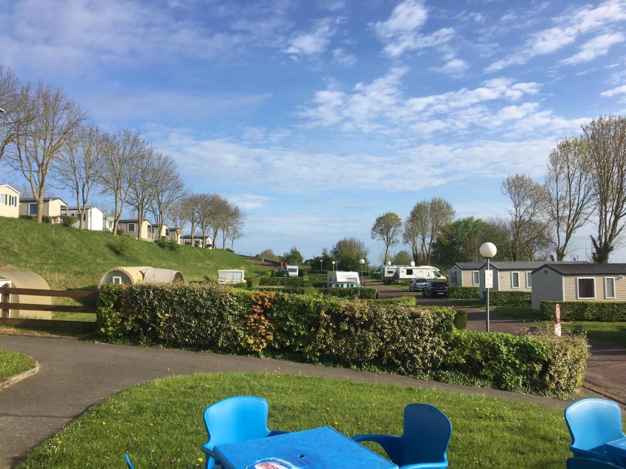 Camping Le Mont Joli Bois Criel-sur-Mer Eksteriør billede