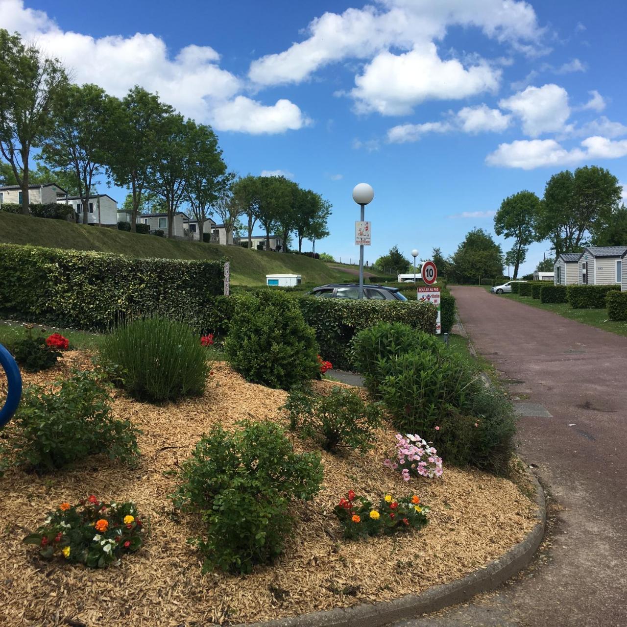 Camping Le Mont Joli Bois Criel-sur-Mer Eksteriør billede
